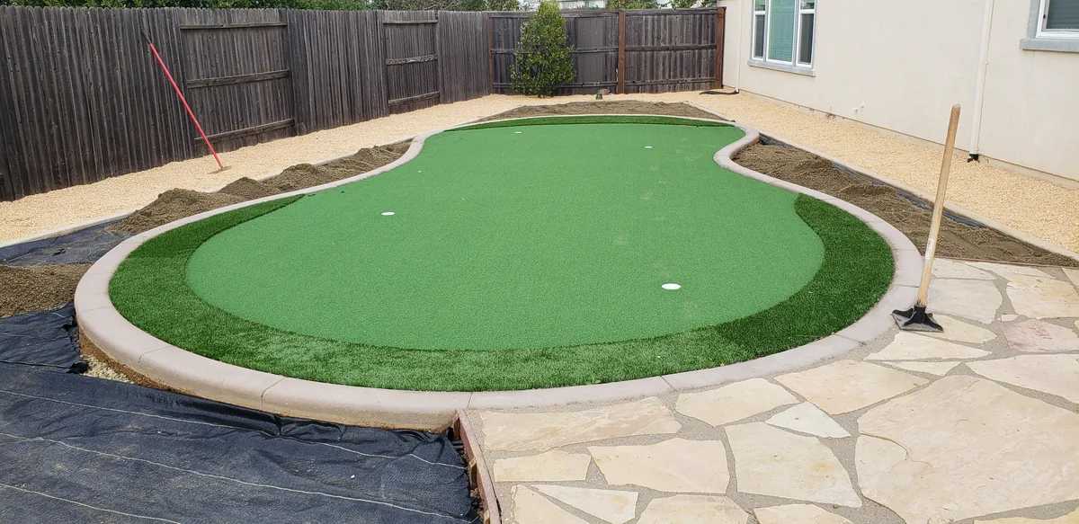 Putting green artificial turf backyard by Pinnacle Pools and Landscape, Sacramento CA